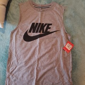 Nike t shirt